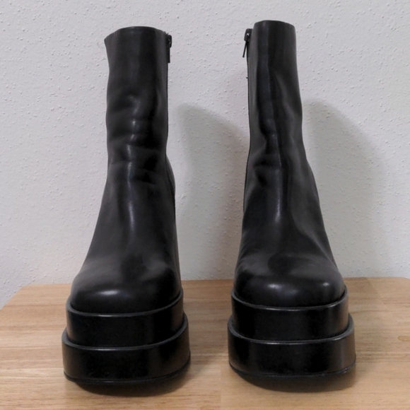Steve Madden Cobra Black Genuine Leather Platform Boots sz 11 Goth Chunky Stack - Picture 4 of 10
